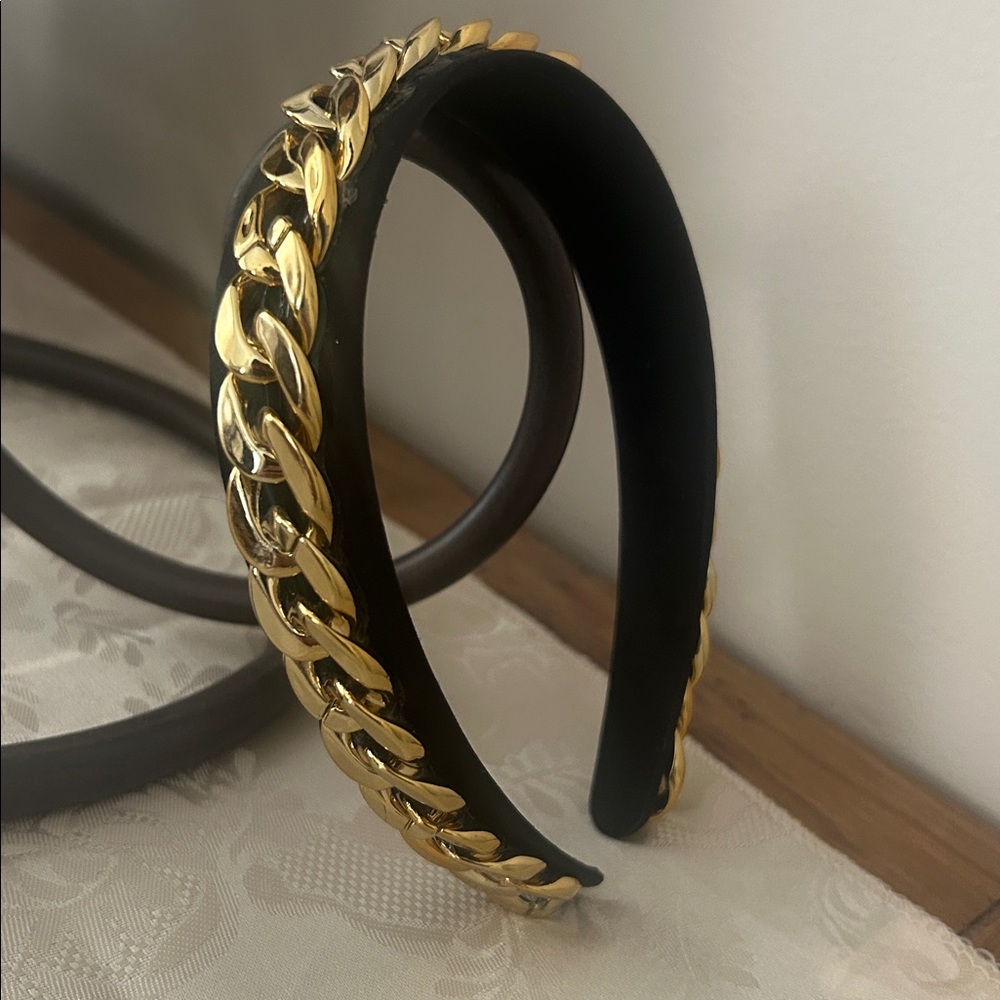 Chic Black Padded Headband w Gold Chain Detail Designer-Inspired Statement Piece - Picture 7 of 7